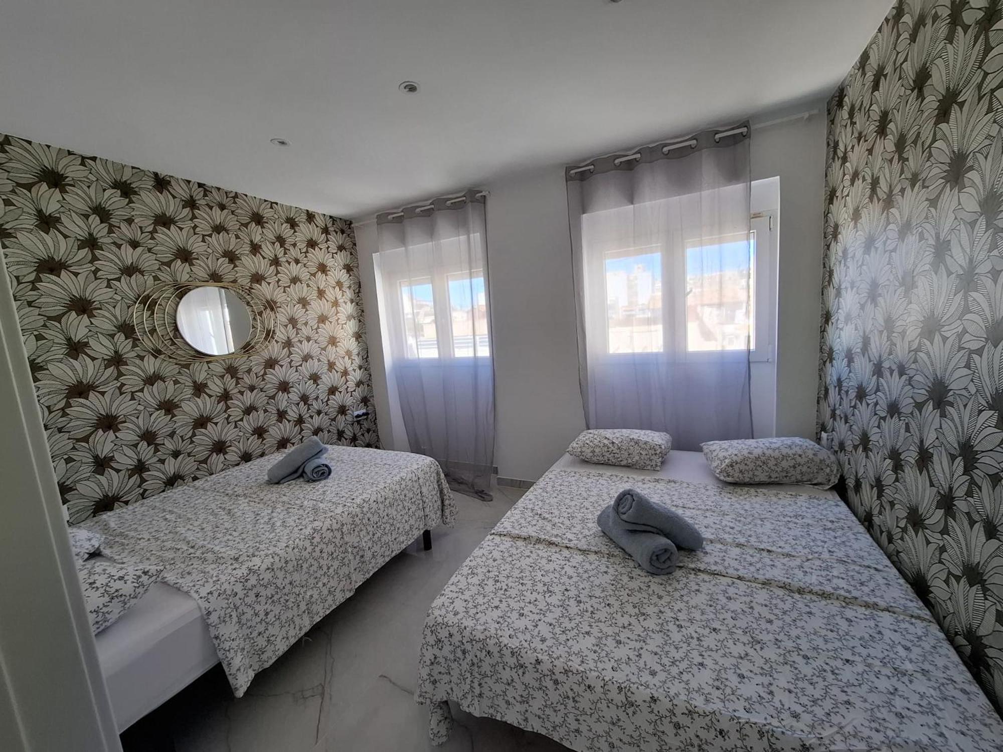 Centrum6 Аликанте Екстериор снимка